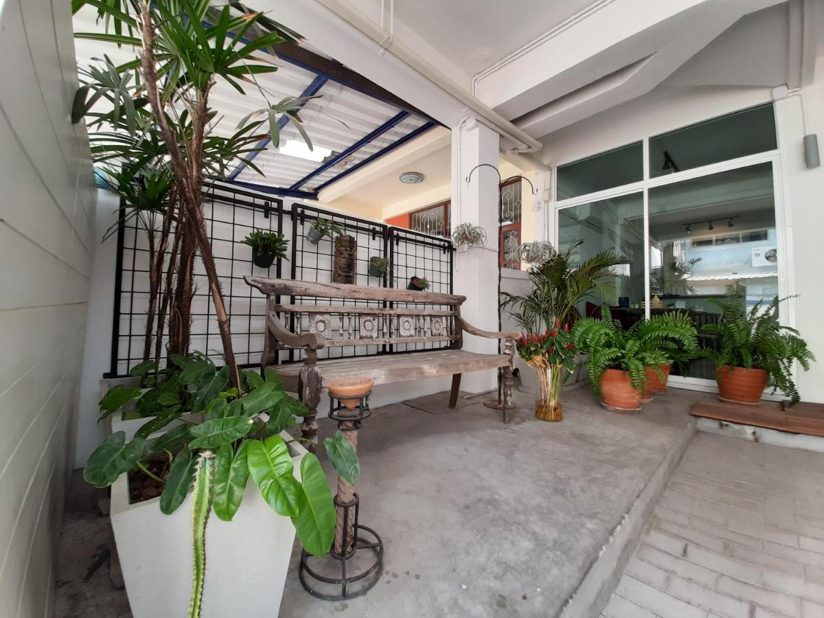 Bed and Breakfast Pingplalee Female House Bangkok Exterior foto